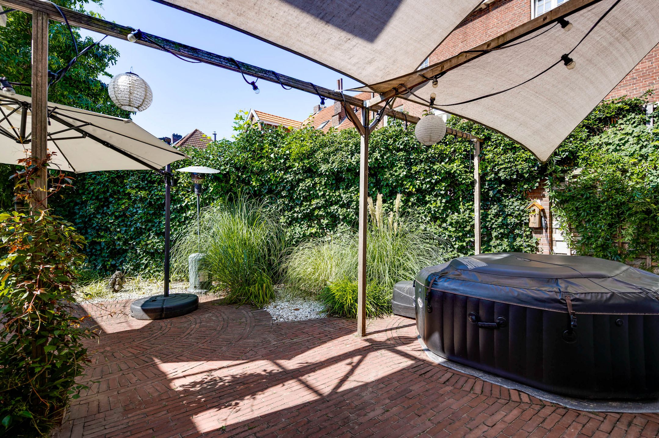 Photo 15 of Robert Regoutstraat 40