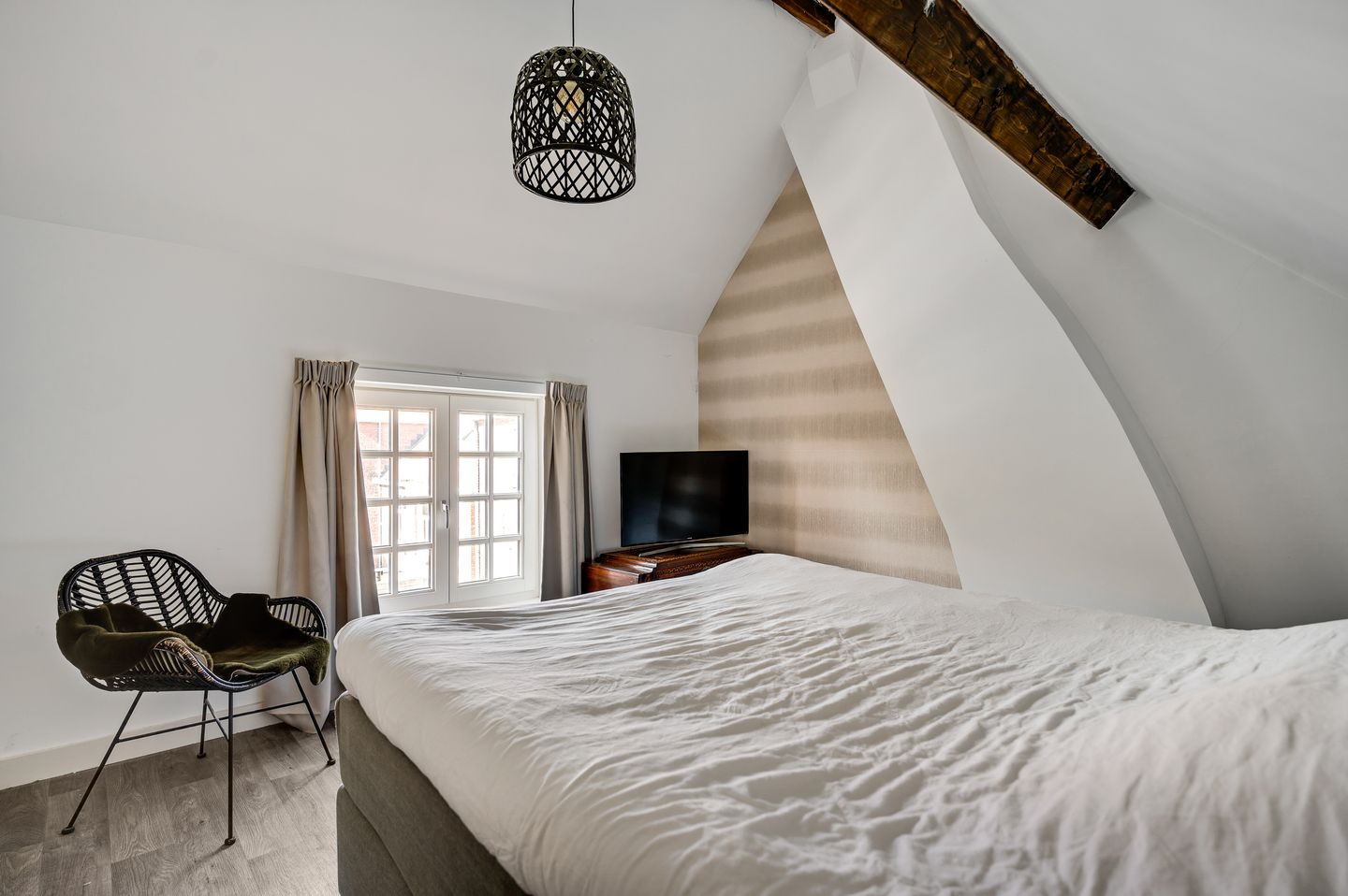 Photo 25 of Robert Regoutstraat 40