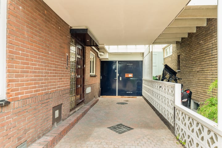 Photo 3 of Zevenhuizerlaan 17