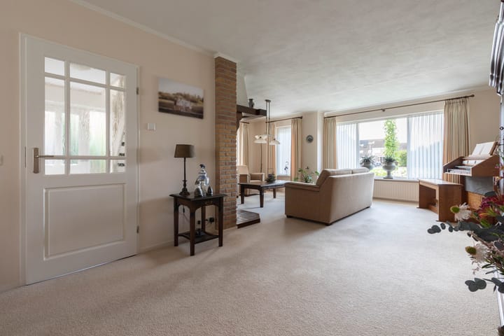 Photo 2 of Paltrokstraat 17