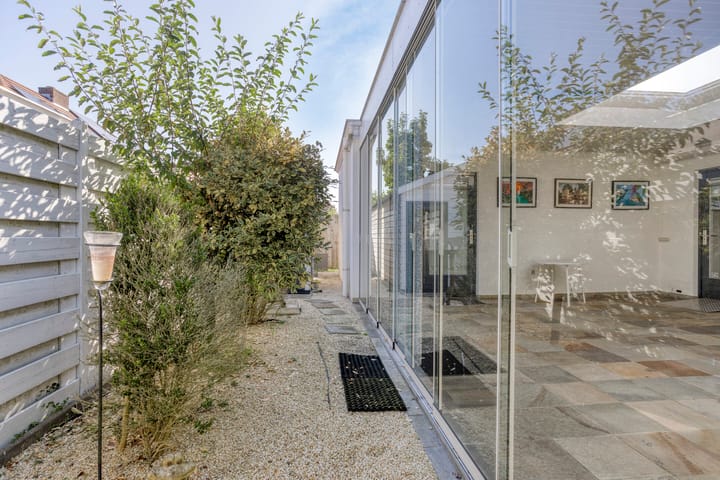 Photo 38 of Anton Mollemanhof 56