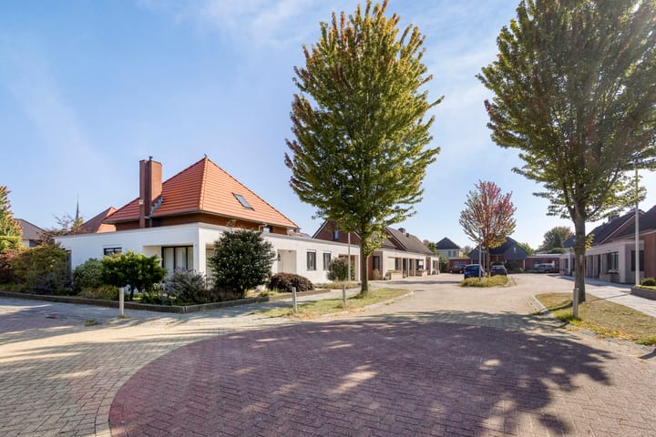 Photo 44 of Anton Mollemanhof 56