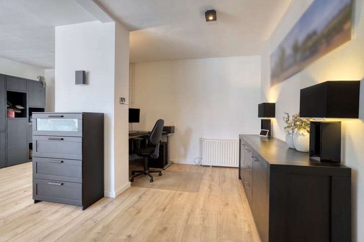 Photo 10 of Rooseveltstraat 64