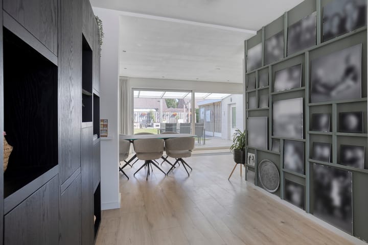 Photo 12 of Rooseveltstraat 64