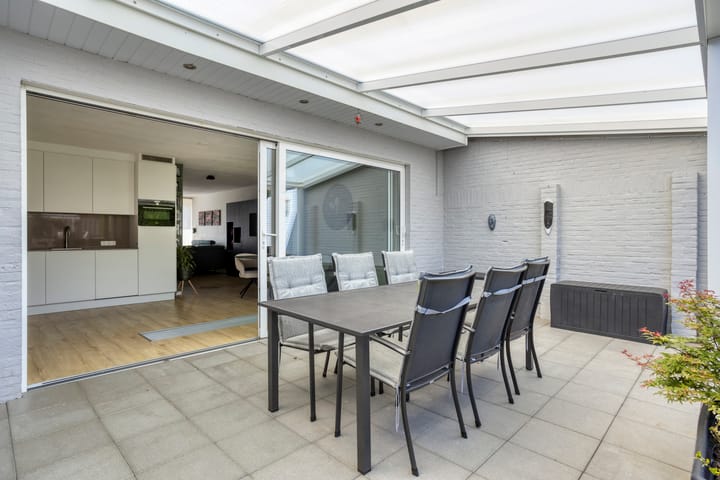 Photo 18 of Rooseveltstraat 64