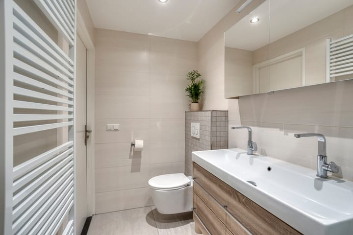 Photo 26 of Rooseveltstraat 64