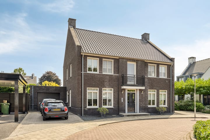 Foto 1 van Emmalaan 5