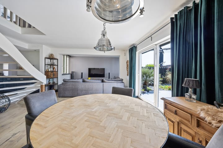 Foto 17 van Anjelierstraat 1