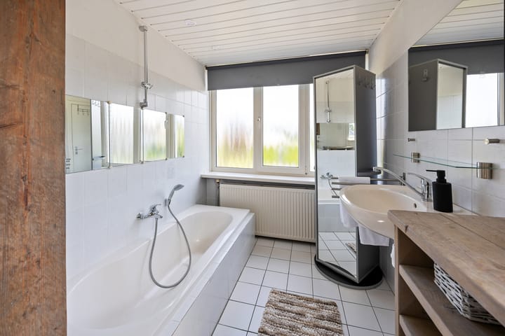 Foto 28 van Anjelierstraat 1