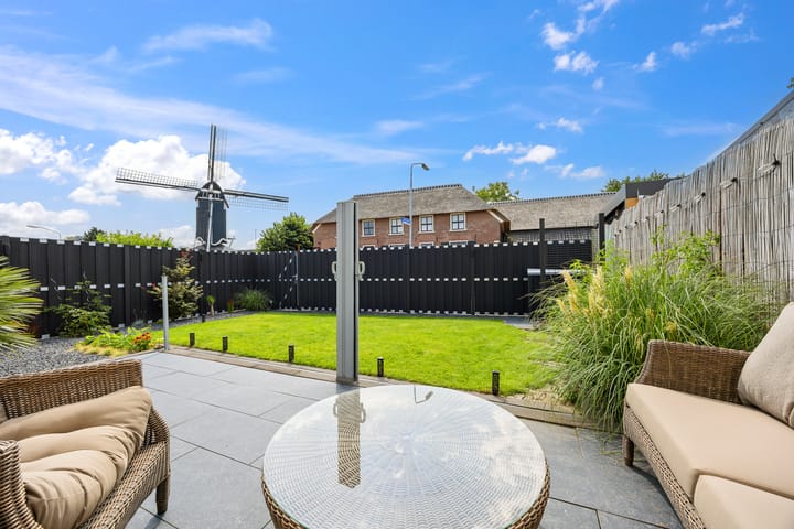 Foto 33 van Anjelierstraat 1