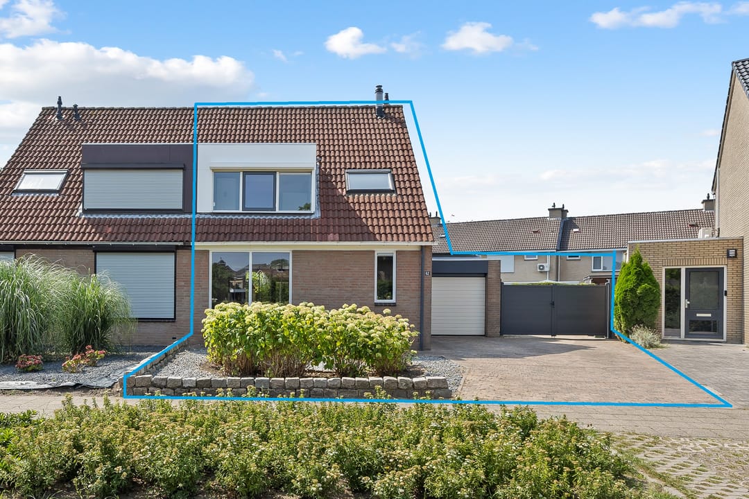 Foto 1 van Burgemeester Blessinglaan 62