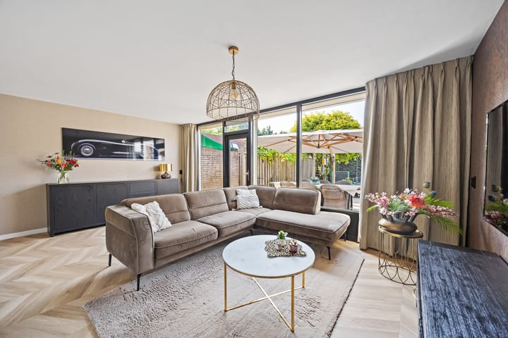 Photo 15 of Burgemeester Blessinglaan 62