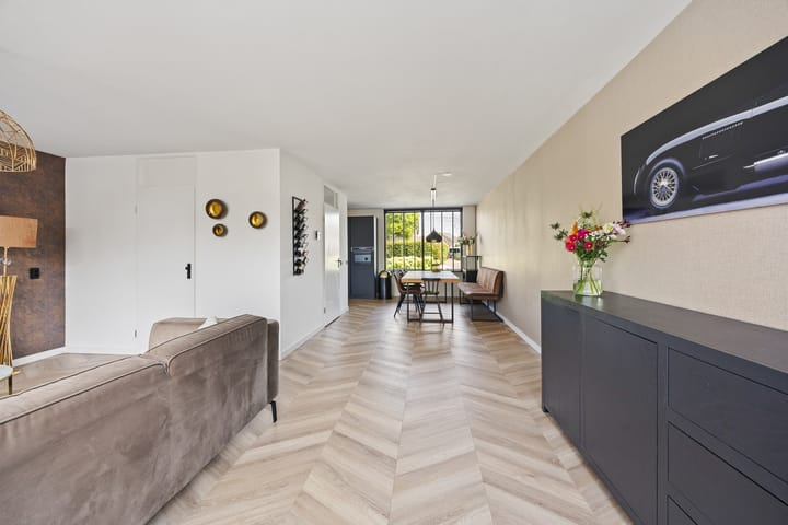 Photo 19 of Burgemeester Blessinglaan 62