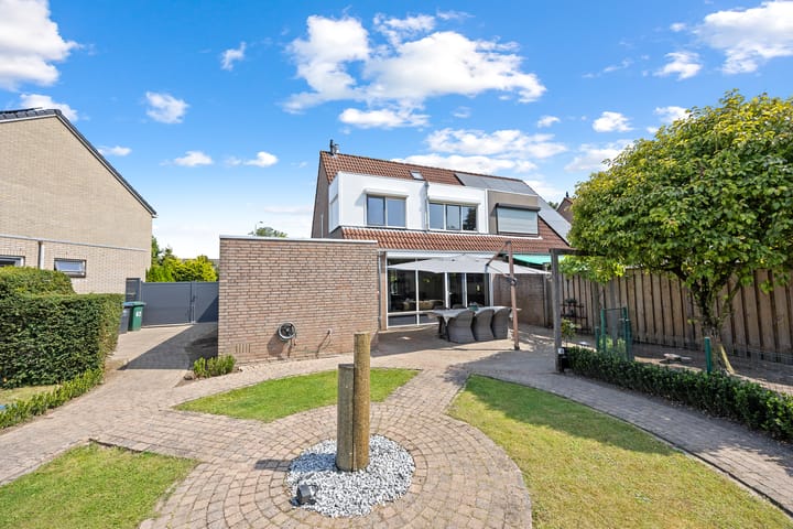 Photo 43 of Burgemeester Blessinglaan 62