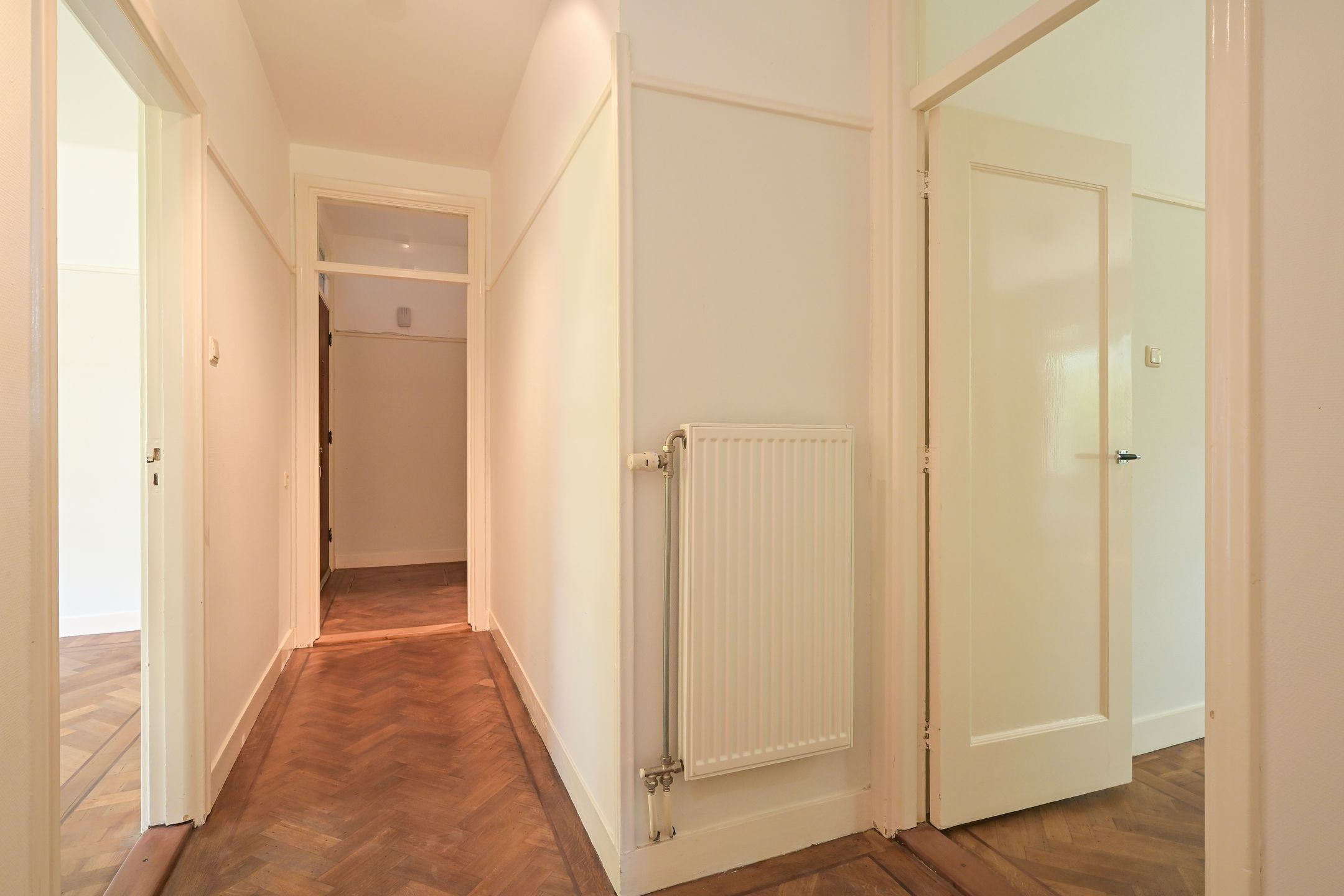 Photo 12 of Van Neckstraat 41