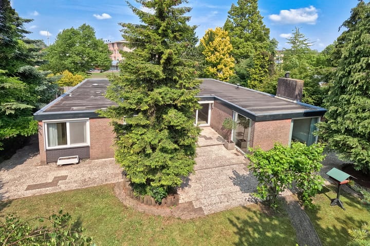 Foto 2 van Robert Kochstraat 6