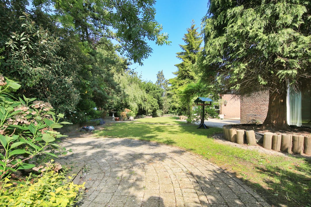 Foto 11 van Robert Kochstraat 6