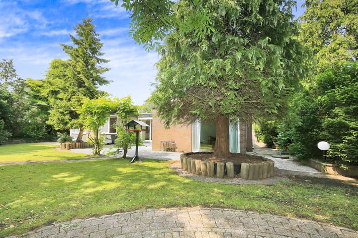 Foto 39 van Robert Kochstraat 6