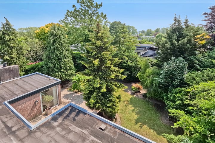 Foto 41 van Robert Kochstraat 6