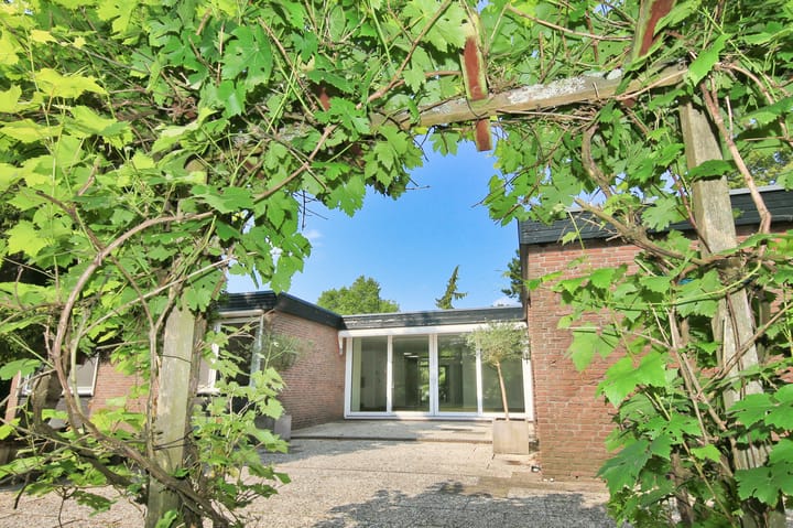 Foto 45 van Robert Kochstraat 6