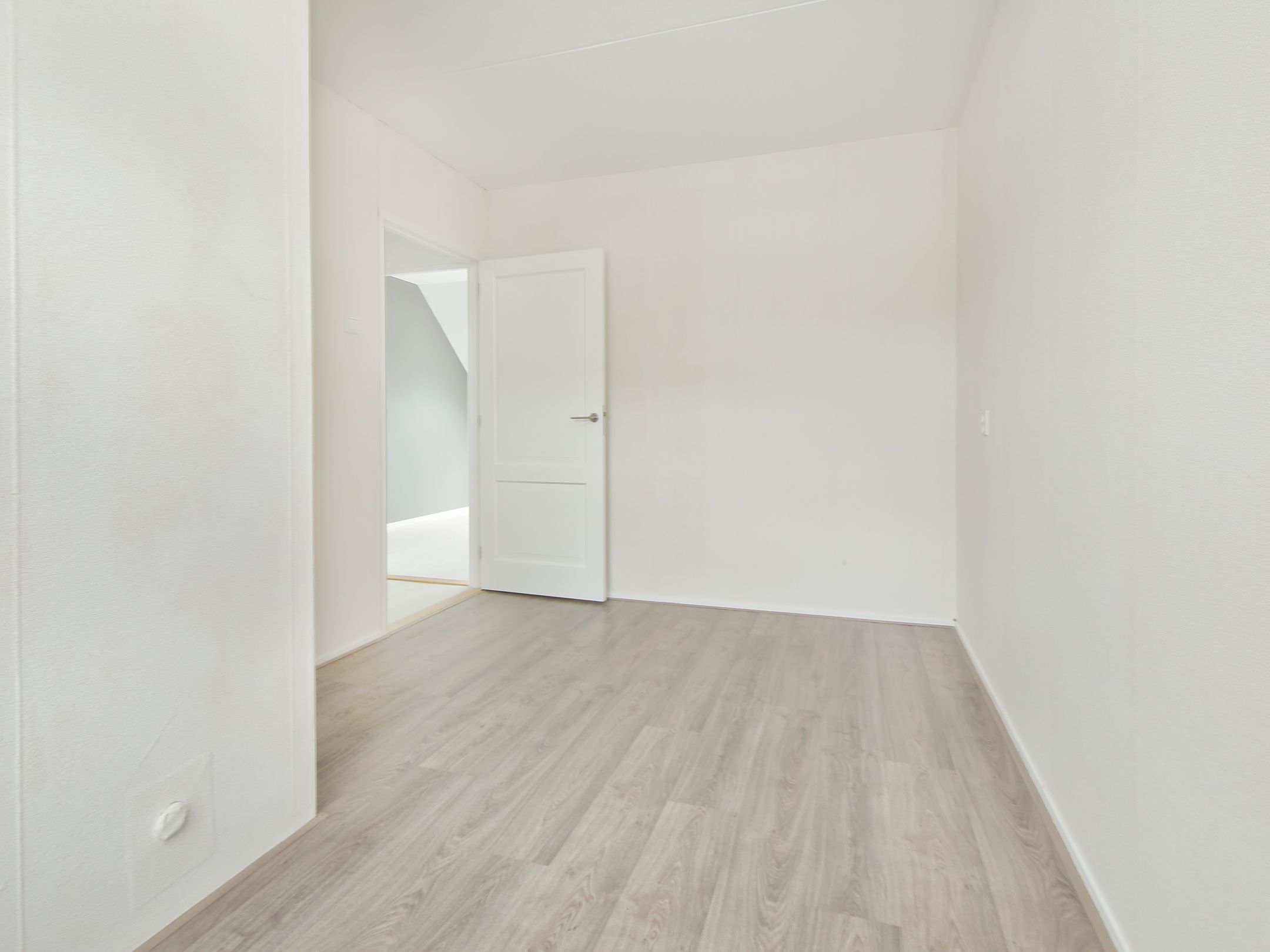 Photo 6 of Thomsonstraat 81