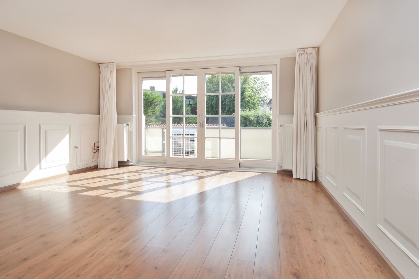 Photo 14 of Thomsonstraat 81