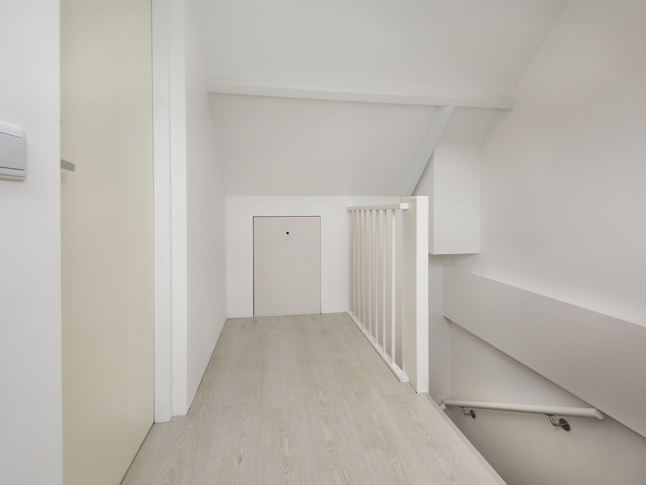 Photo 33 of Thomsonstraat 81