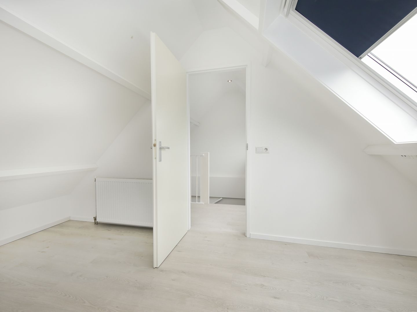 Photo 34 of Thomsonstraat 81