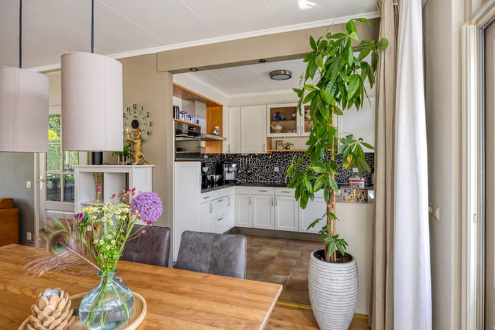 Photo 11 of Merelstraat 15