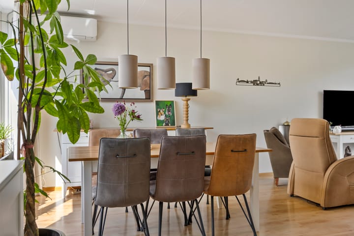 Photo 15 of Merelstraat 15