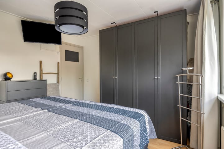 Photo 19 of Merelstraat 15