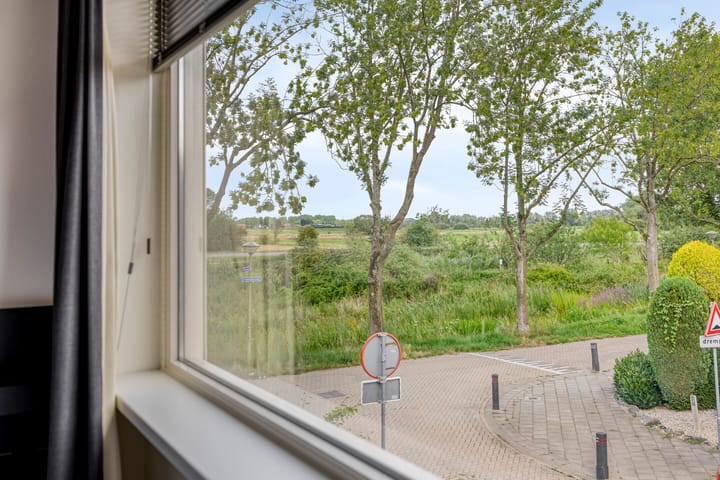 Photo 22 of Merelstraat 15