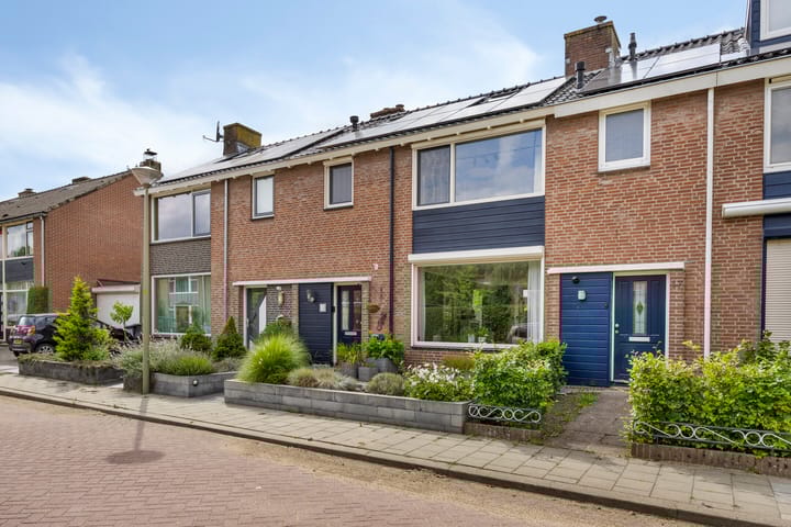 Photo 34 of Merelstraat 15