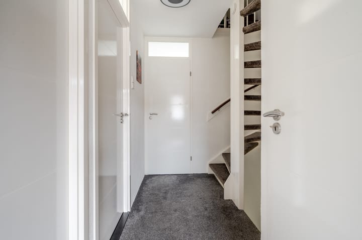 Foto 24 van Beneluxlaan 46