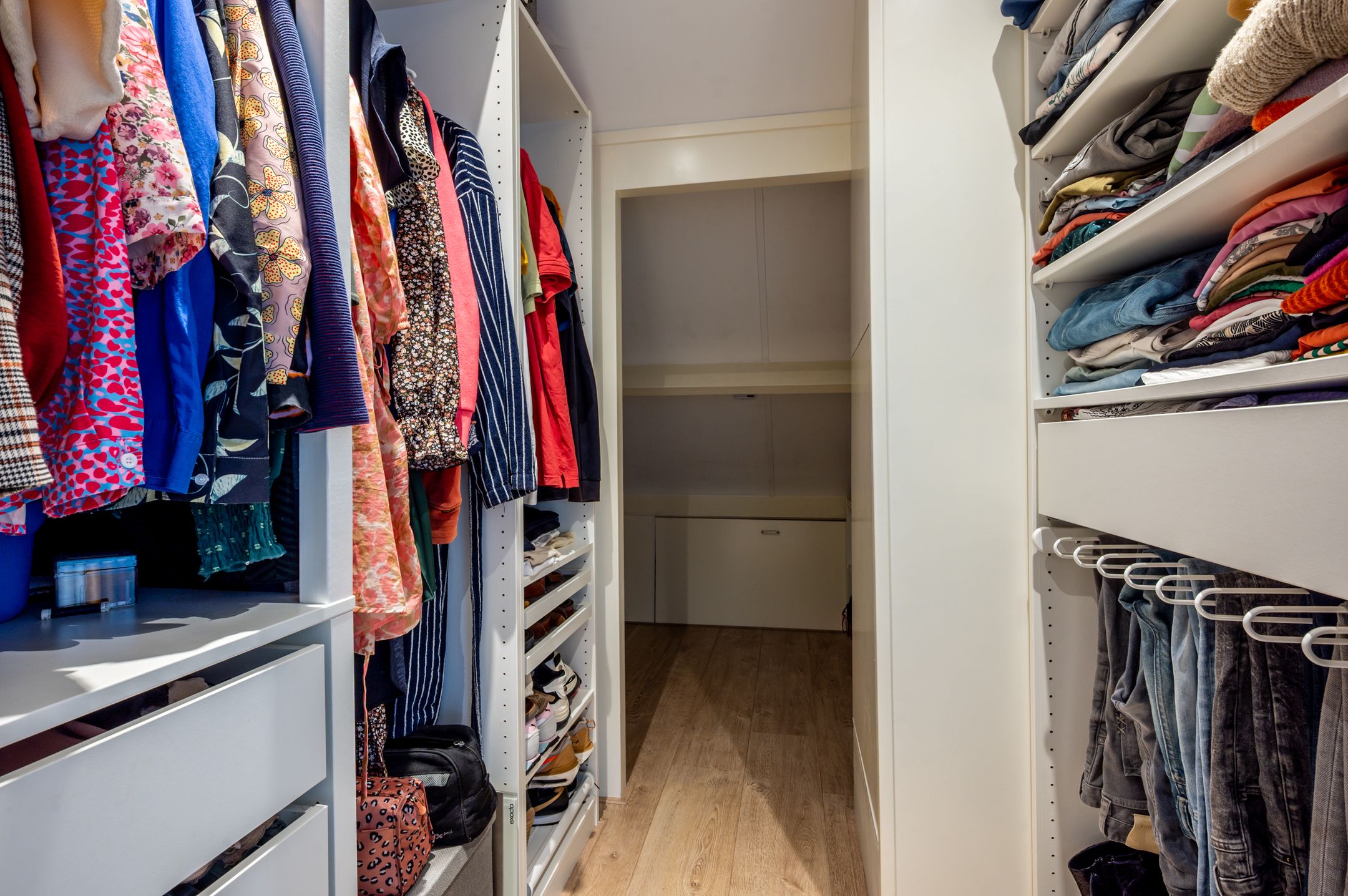 Foto 30 van Beneluxlaan 46