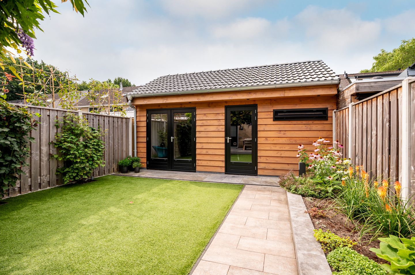 Foto 34 van Beneluxlaan 46