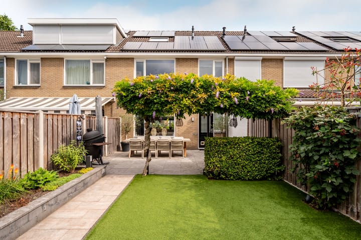 Foto 38 van Beneluxlaan 46