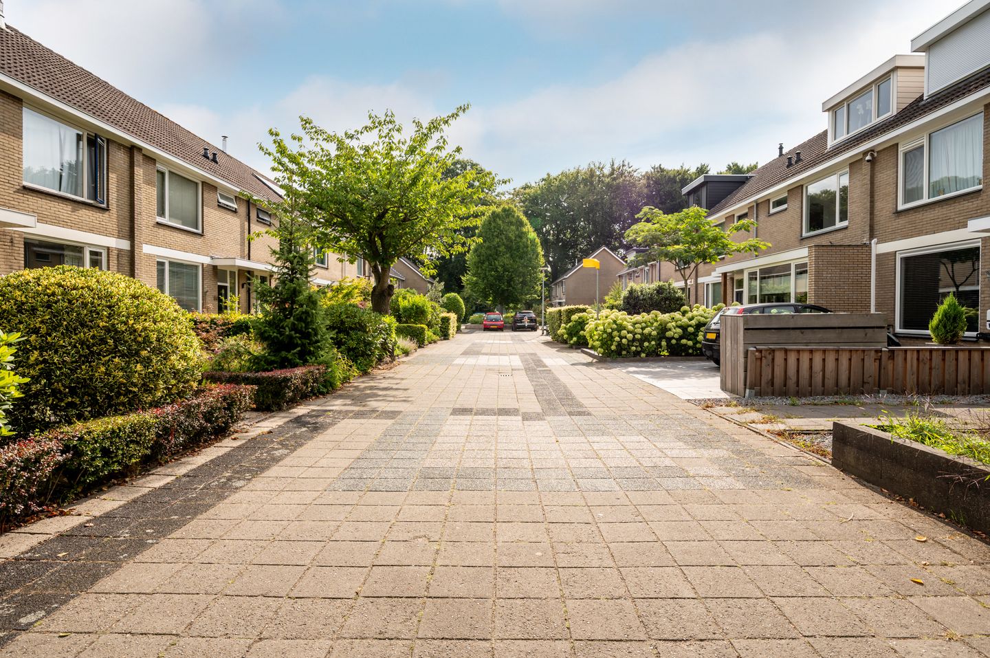 Foto 44 van Beneluxlaan 46