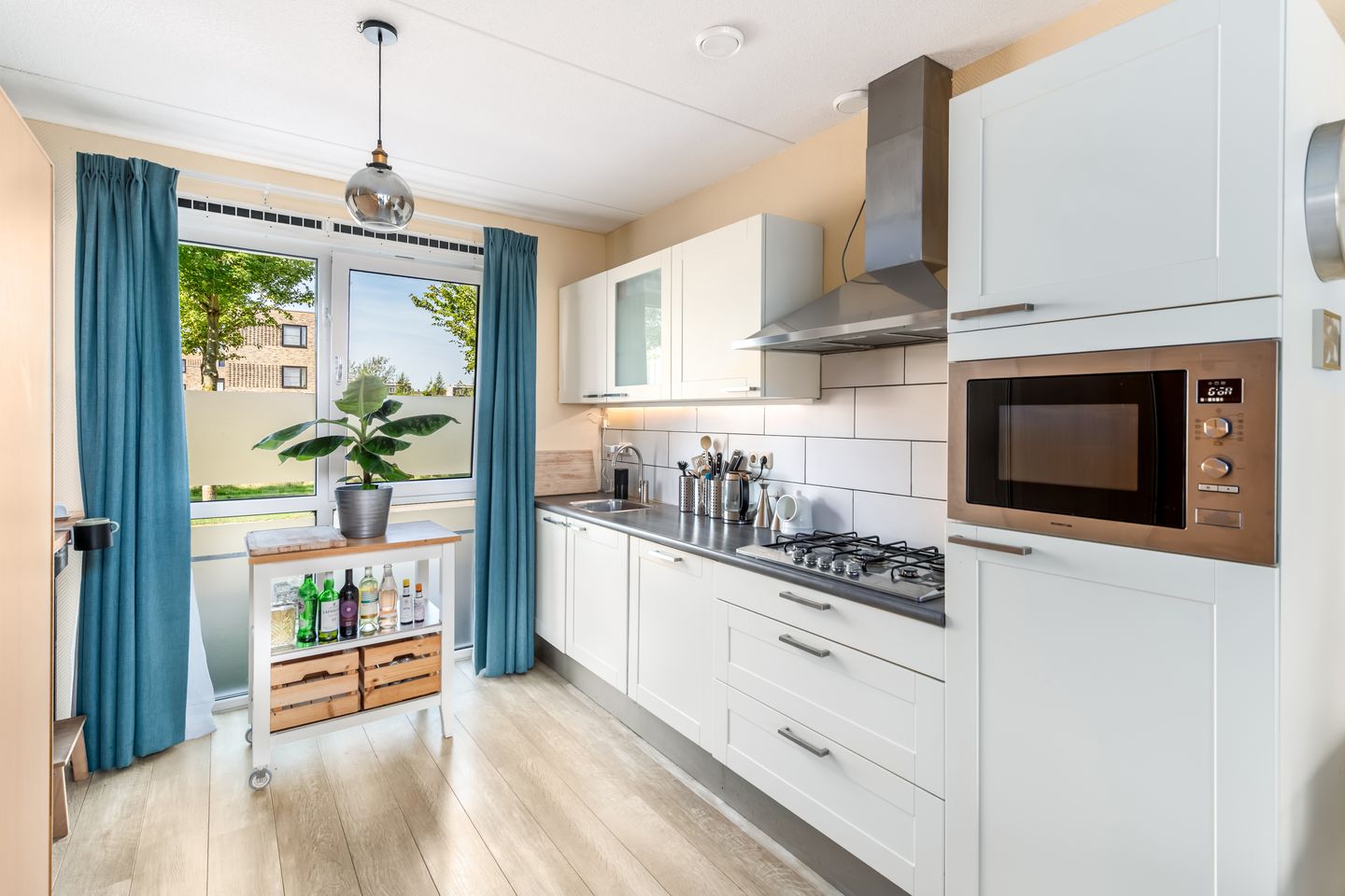 Photo 10 of Henriëtte Roland Holstweg 14