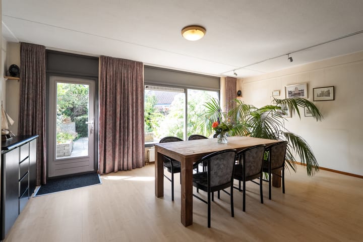 Foto 5 van Kruiszwin 5730