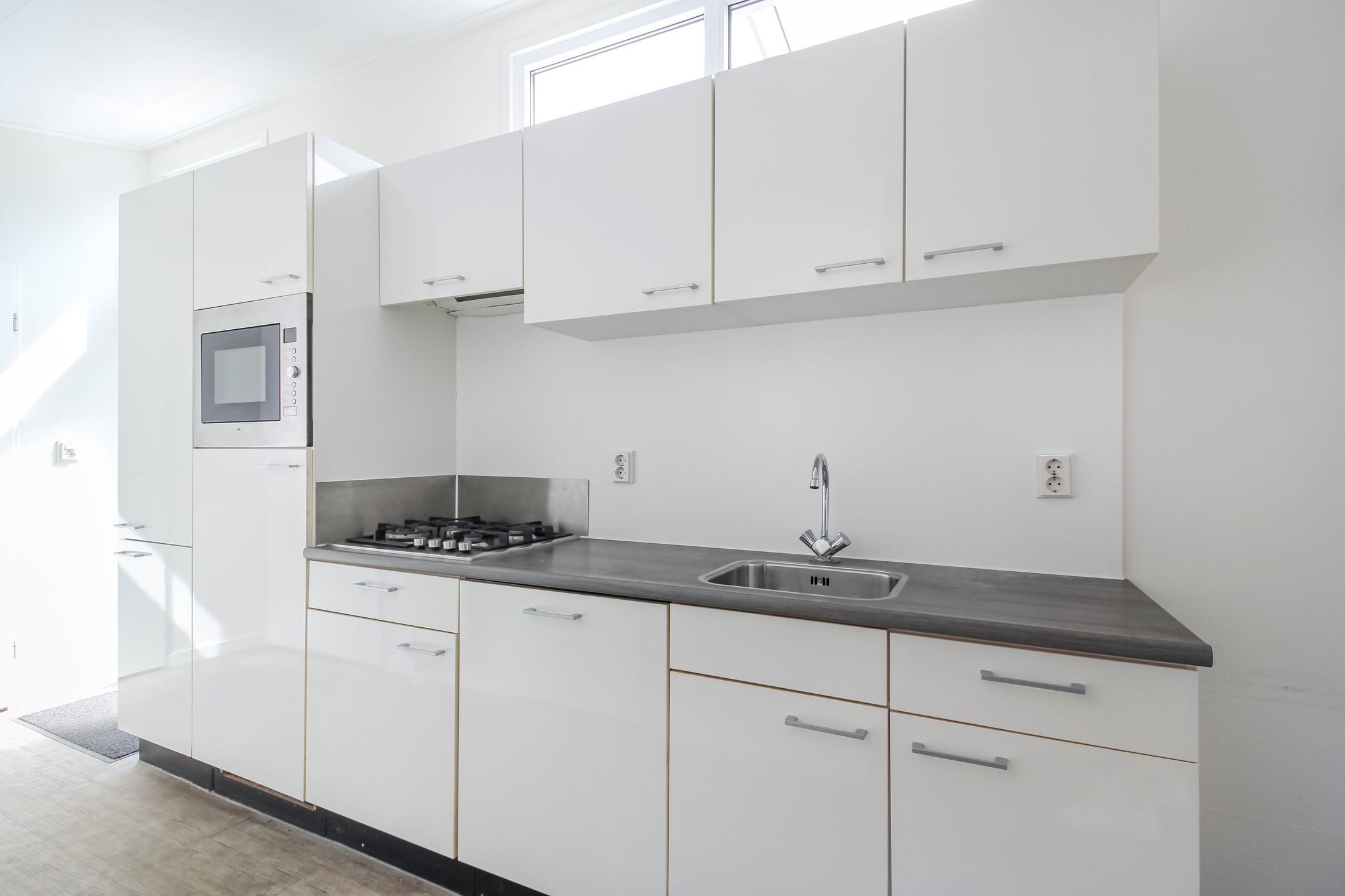 Photo 9 of Loverensestraat 11-A26