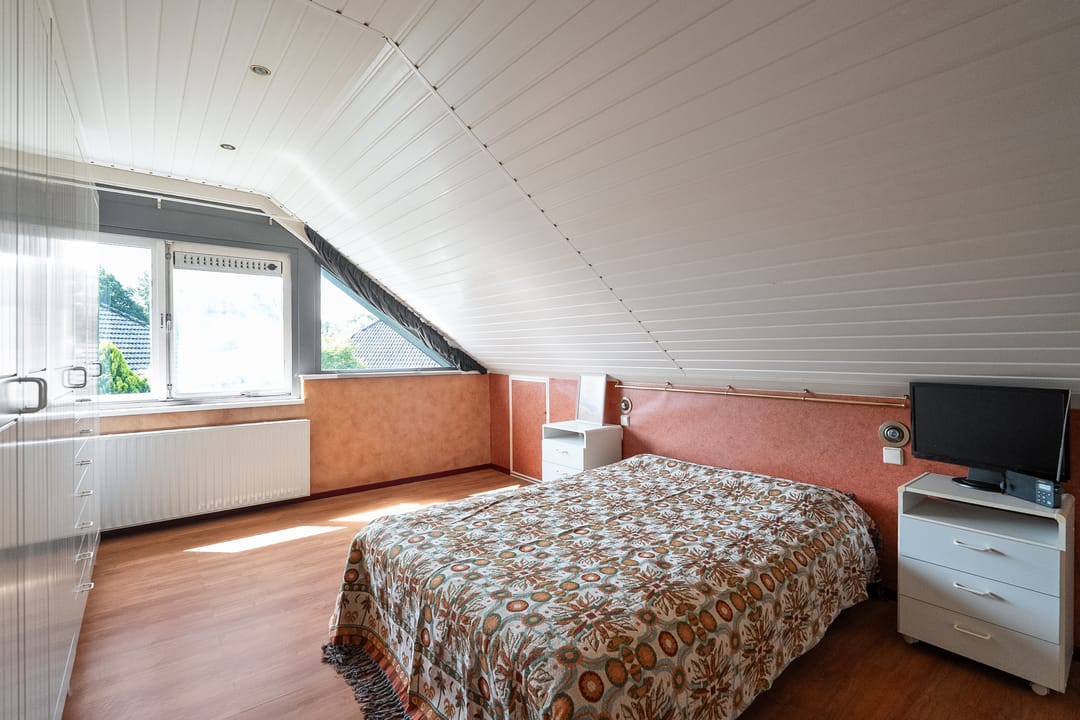 Foto 16 van Kruiszwin 5730