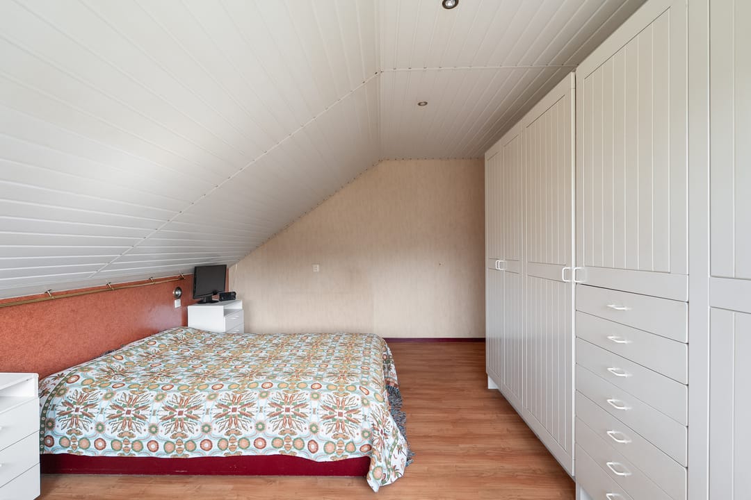 Foto 17 van Kruiszwin 5730