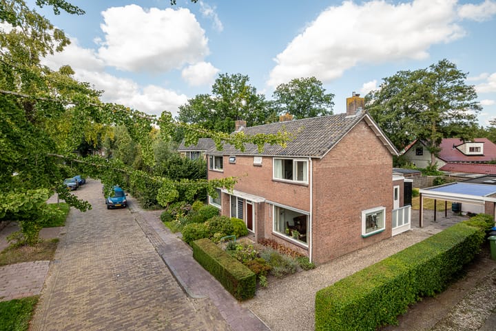 Foto 1 van Van Trojenweg 4