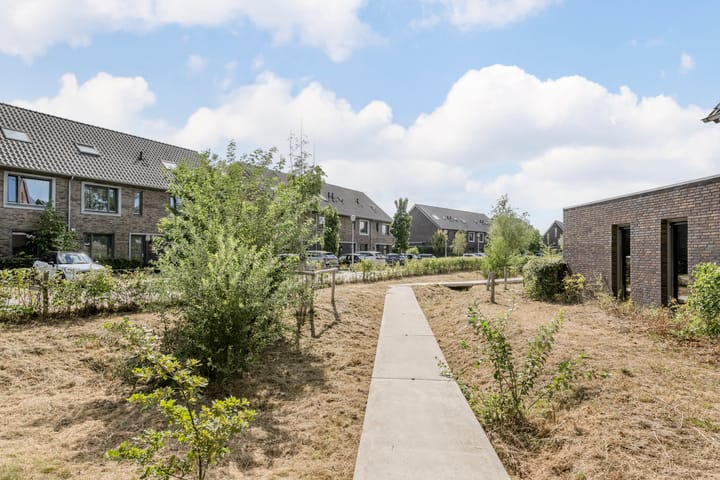 Foto 35 van Zevenaarstraat 12