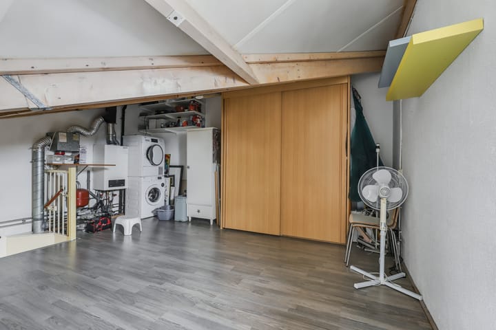 Foto 27 van Marga Klompélaan 257