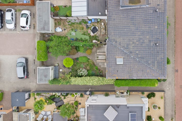 Foto 45 van Marga Klompélaan 257