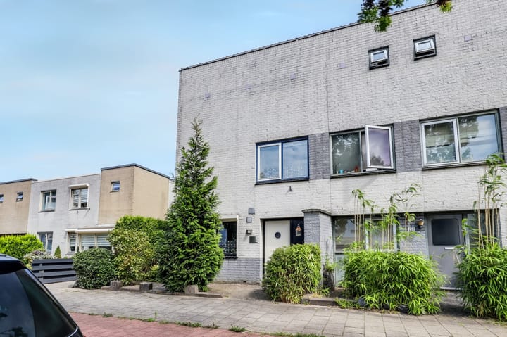 Foto 50 van Marga Klompélaan 257