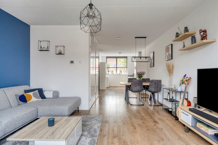 Foto 8 van John Lennonplein 17