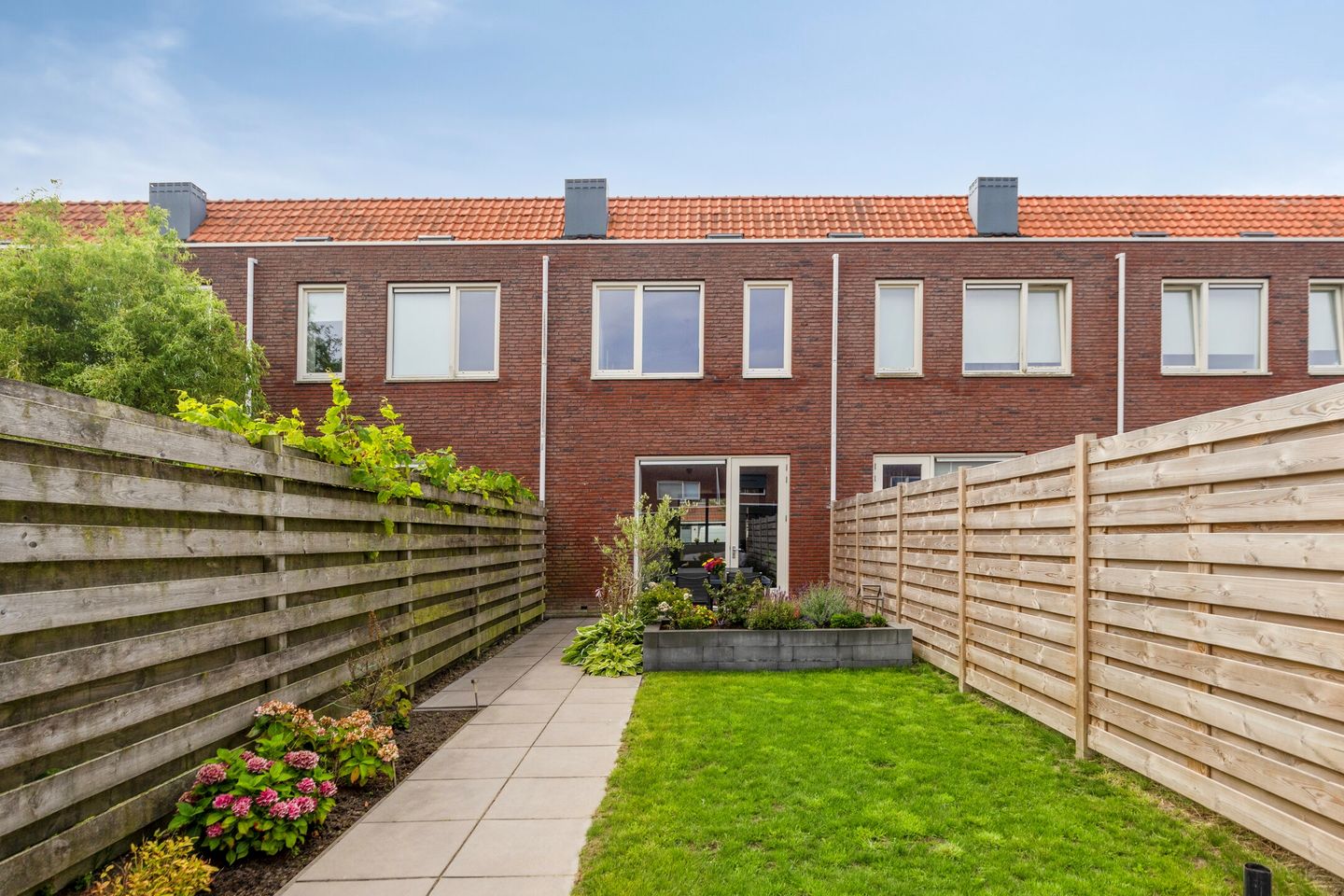 Foto 25 van John Lennonplein 17